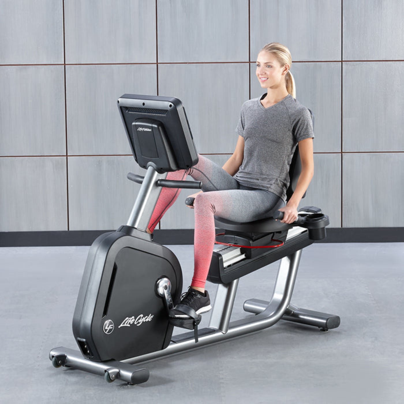 Life Fitness Club Series+ Recumbent Bike - CSR-SE424-BLKF-DOM14 - Image 11